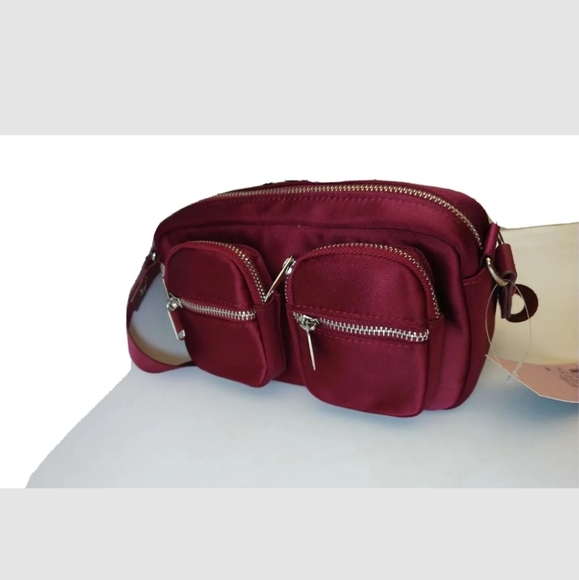 Wild Fable Women's Crossbody Bag Textile Purse Burgundy Solid Zip Pockets NWT - Picture 4 of 12